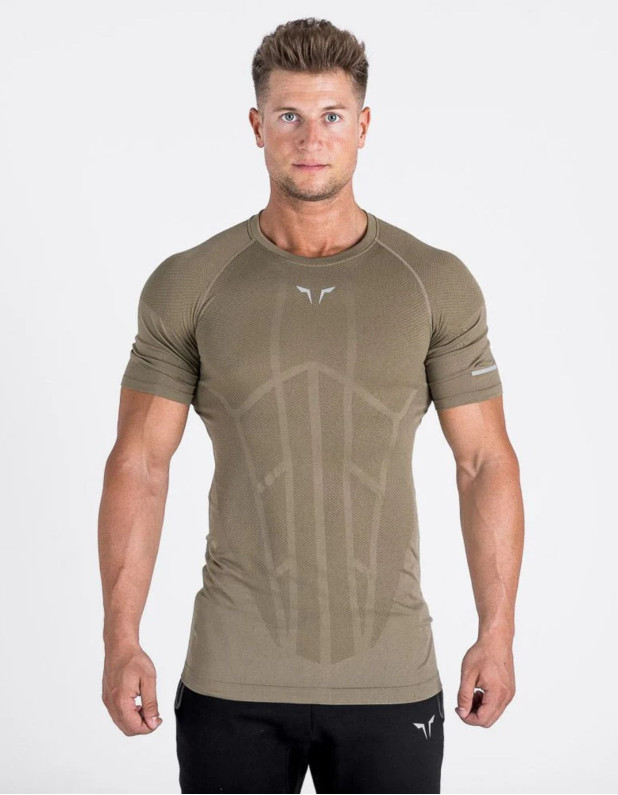 Seamless Spyder Tee  (SQUATWOLF)